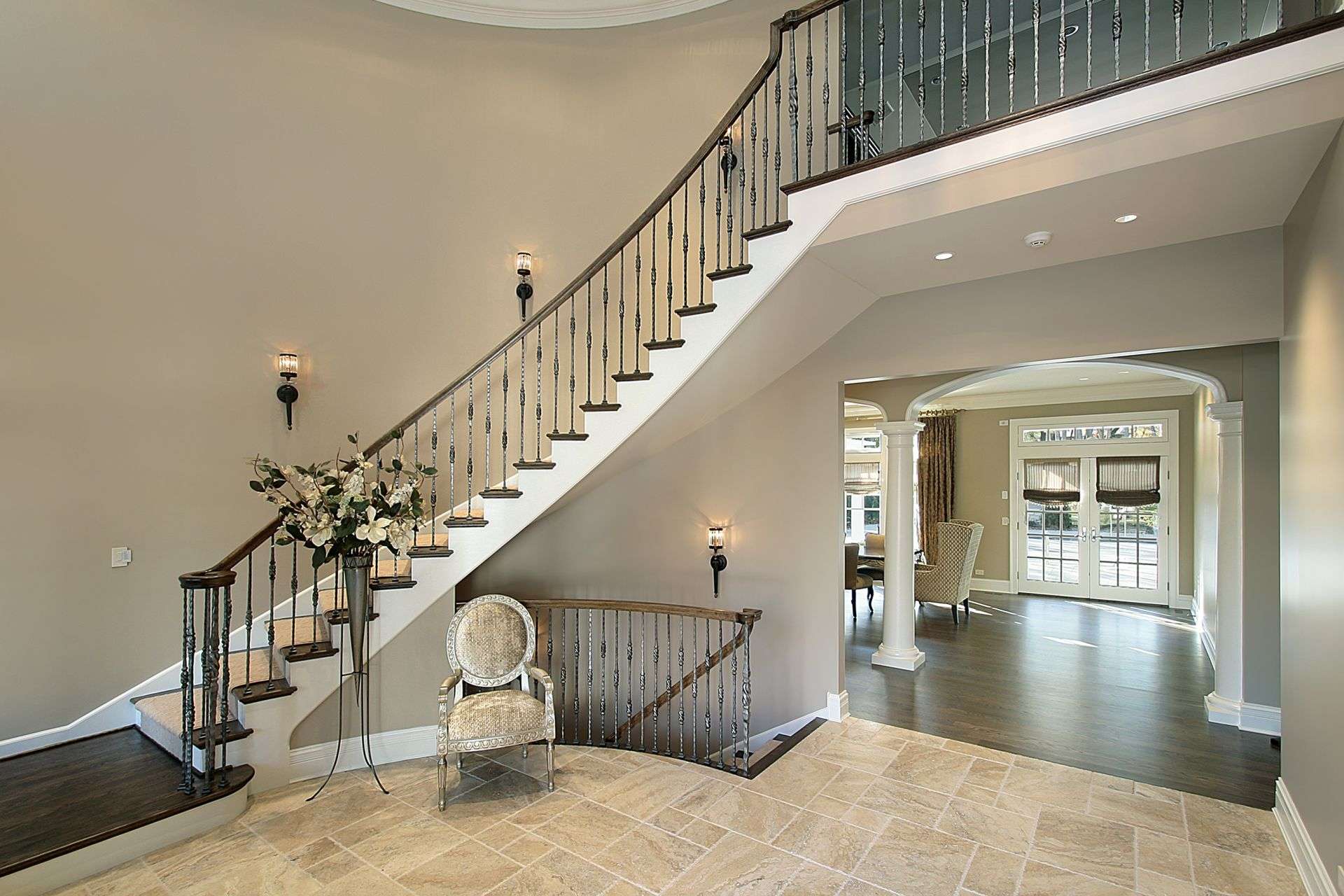 foyer curved staircase