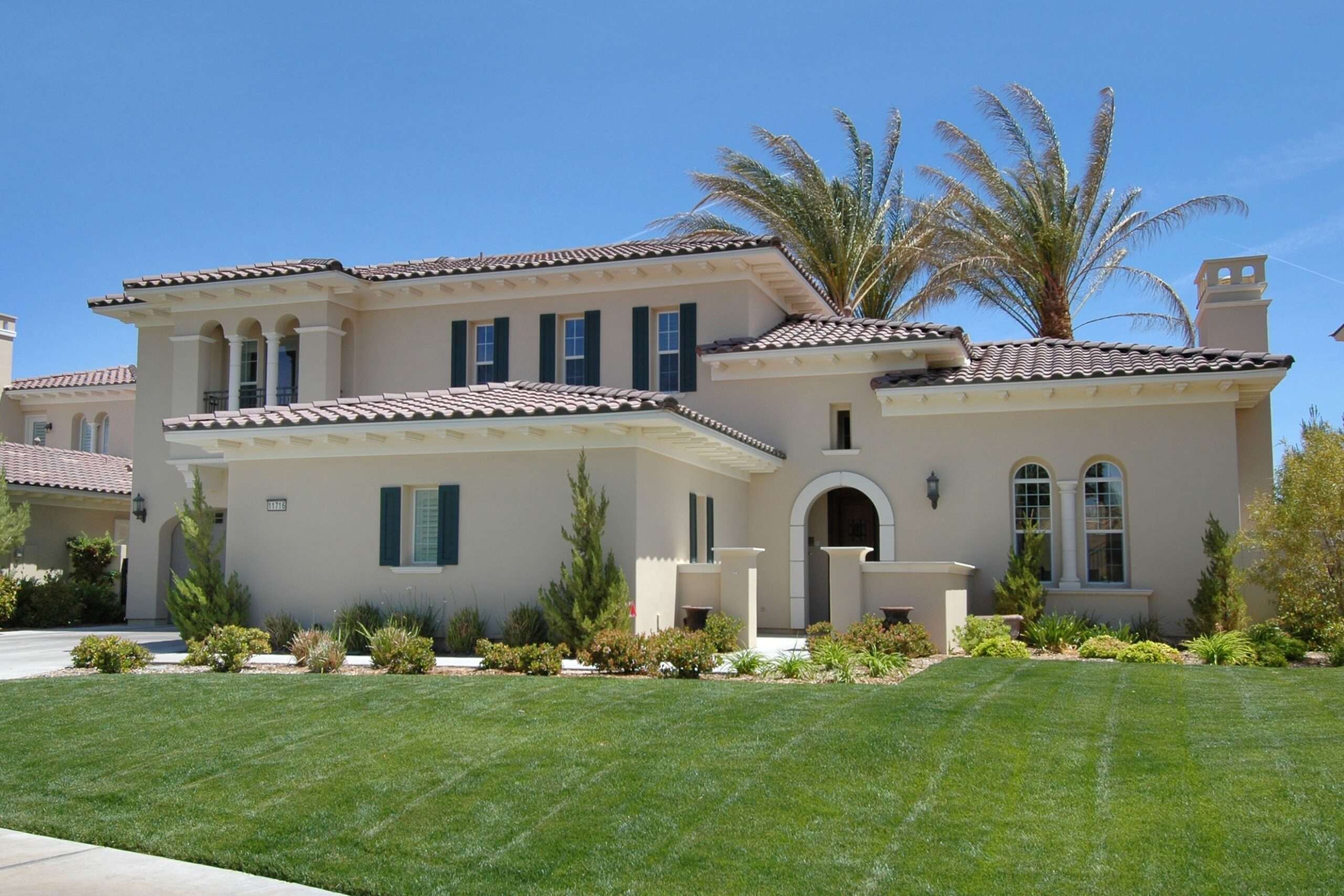 11716oaklandhills ext1